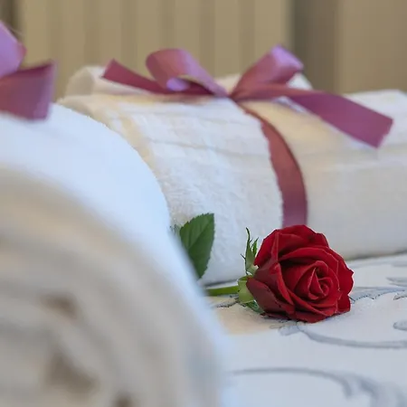 Royal Gardens Bed & Breakfast Caserta
