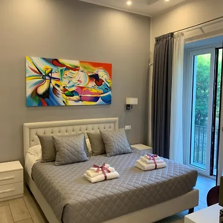 Royal Gardens Bed & Breakfast *