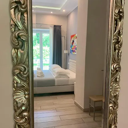 Couette-café Royal Gardens 4*