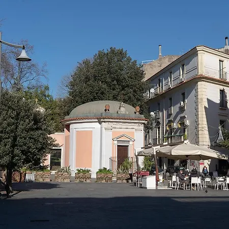 Royal Gardens B&B 4*