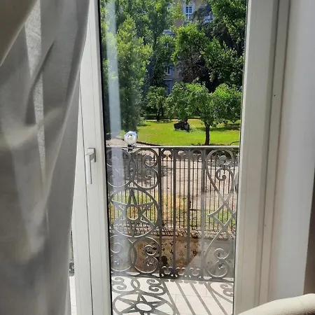 Royal Gardens Bed & Breakfast